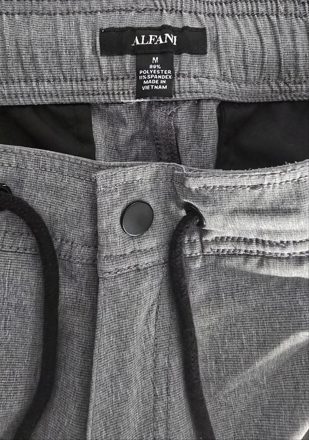 men’s gray cargo pants – size m