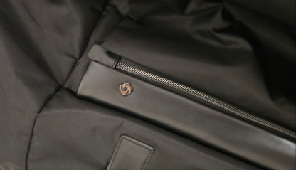 Samsonite Large Black Travel Bag with USB Port – 24”x40”