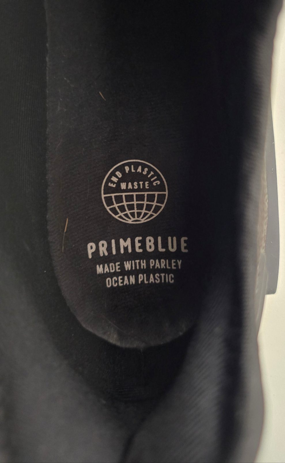 adidas nmd_r1 primeblue sneakers – black – size 11.5 us