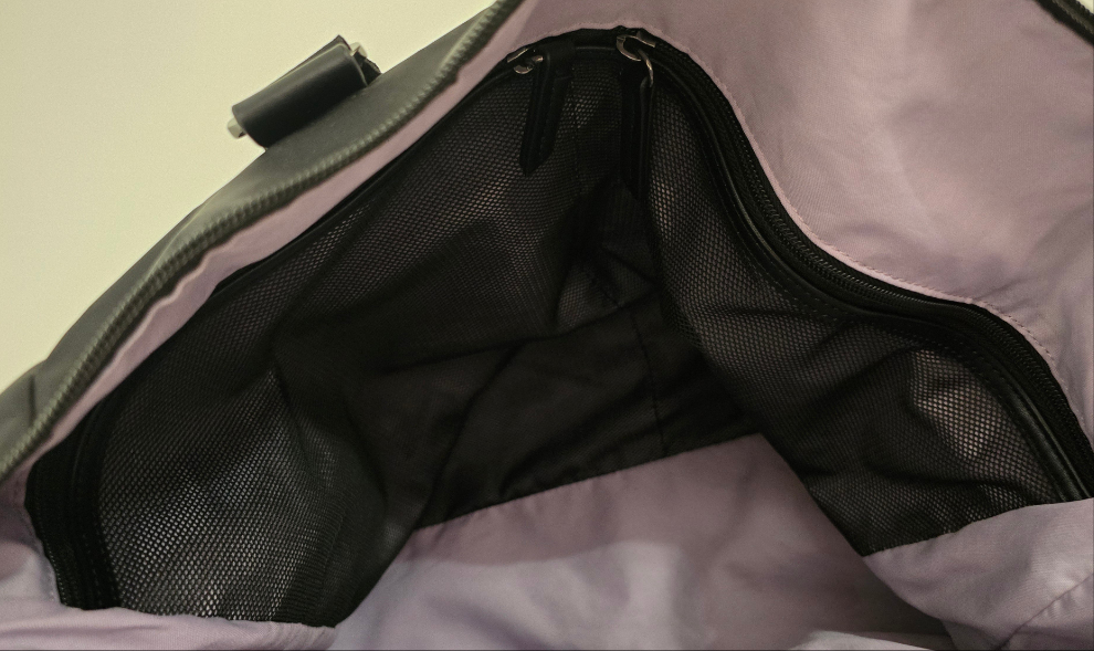 samsonite large black travel bag with usb port – 24”x40”