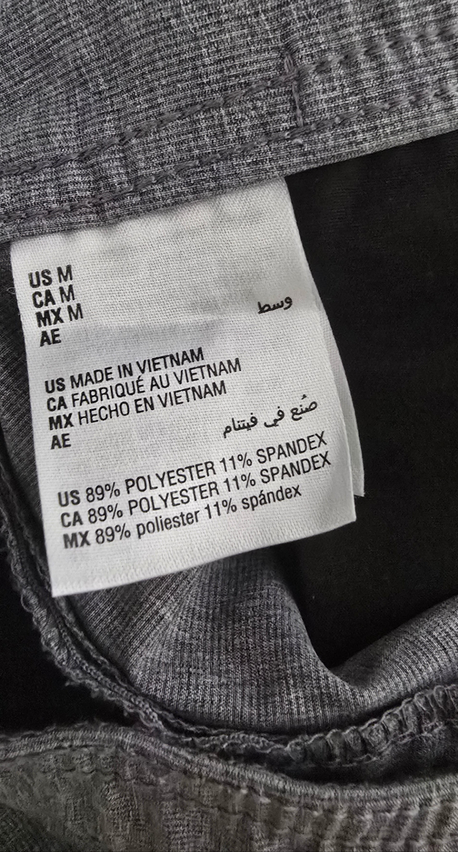 men’s gray cargo pants – size m