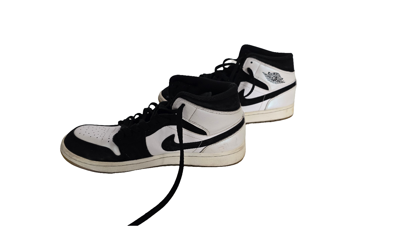 nike air jordan 1 mid black/white – size us 9 / eur 42.5 (dh6933-100)