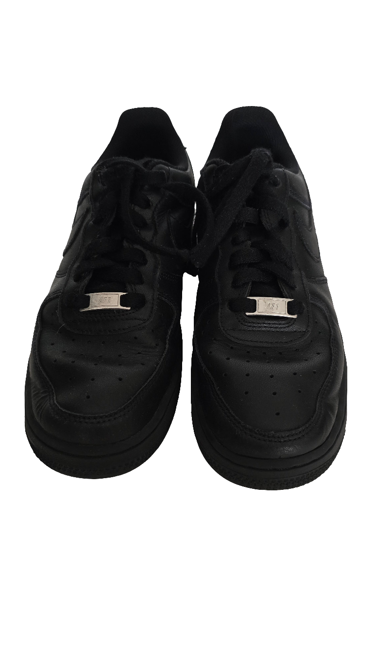 nike air force 1 low black cw2288-001 - size us 7 / eur 40 / br 38