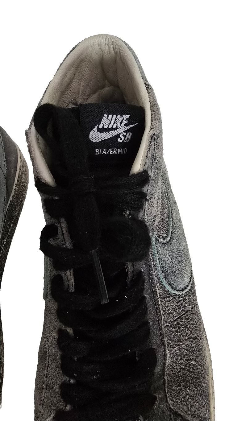 nike blazer mid vintage da1839-001
size: us 9.5 / eur 43 / br 41