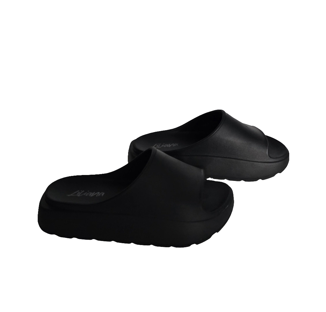 liviara black slide sandals – size 6 / eu 37