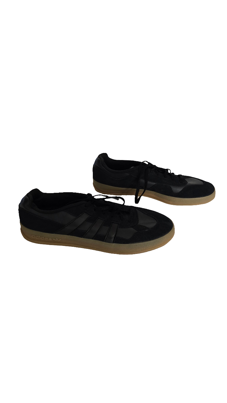adidas aloha super mg – black/blue – size 9.5 us / 42 eu