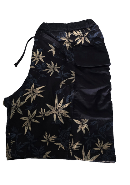 Armani Exchange Men’s Navy Floral Cargo Shorts – Size S