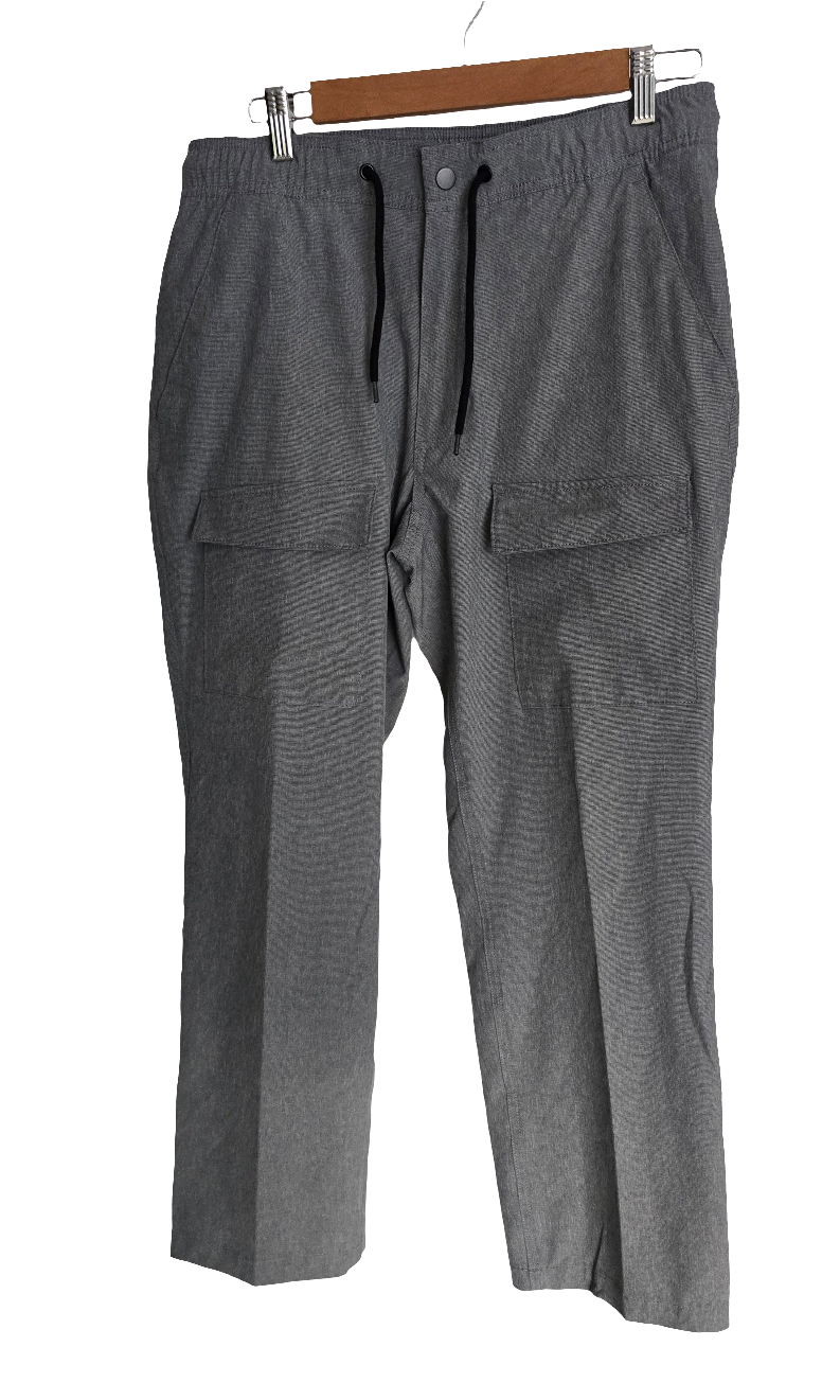men’s gray cargo pants – size m