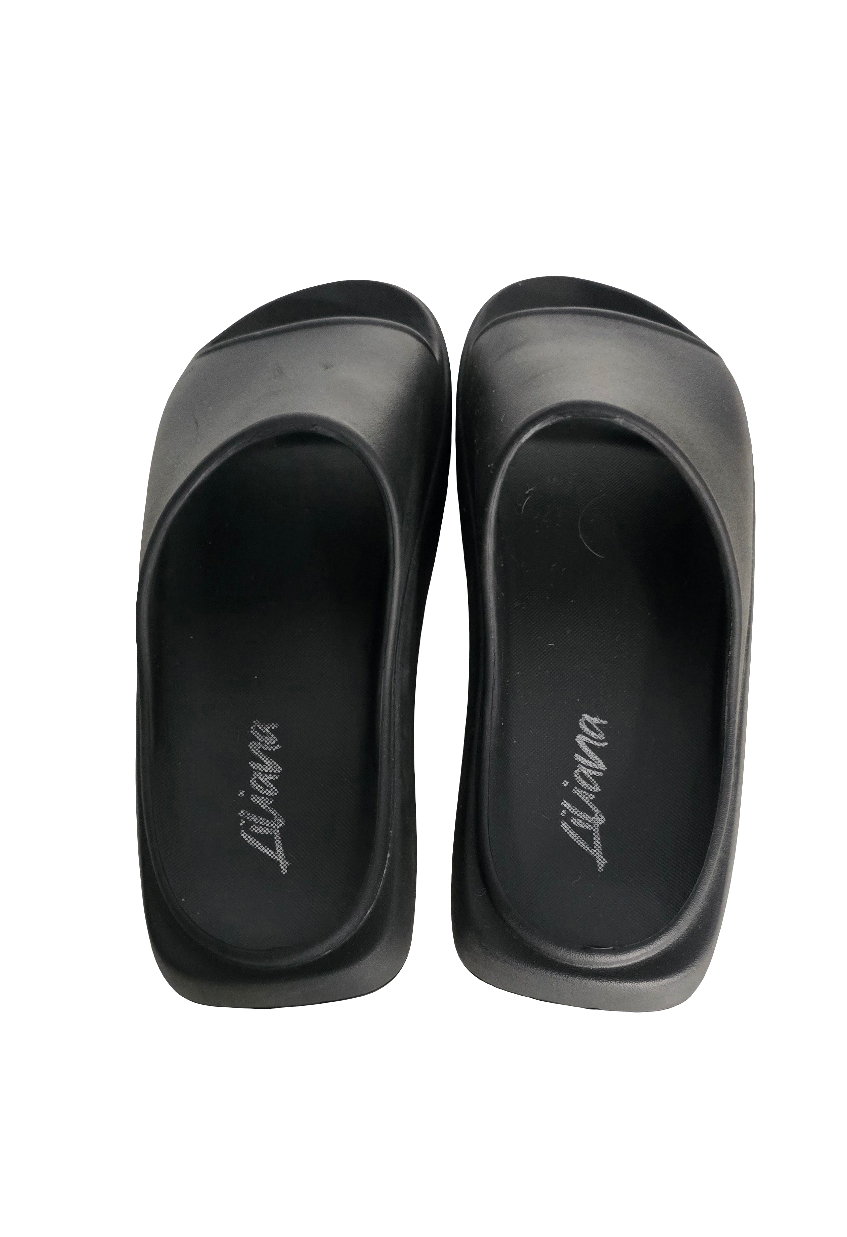 liviara black slide sandals – size 6 / eu 37