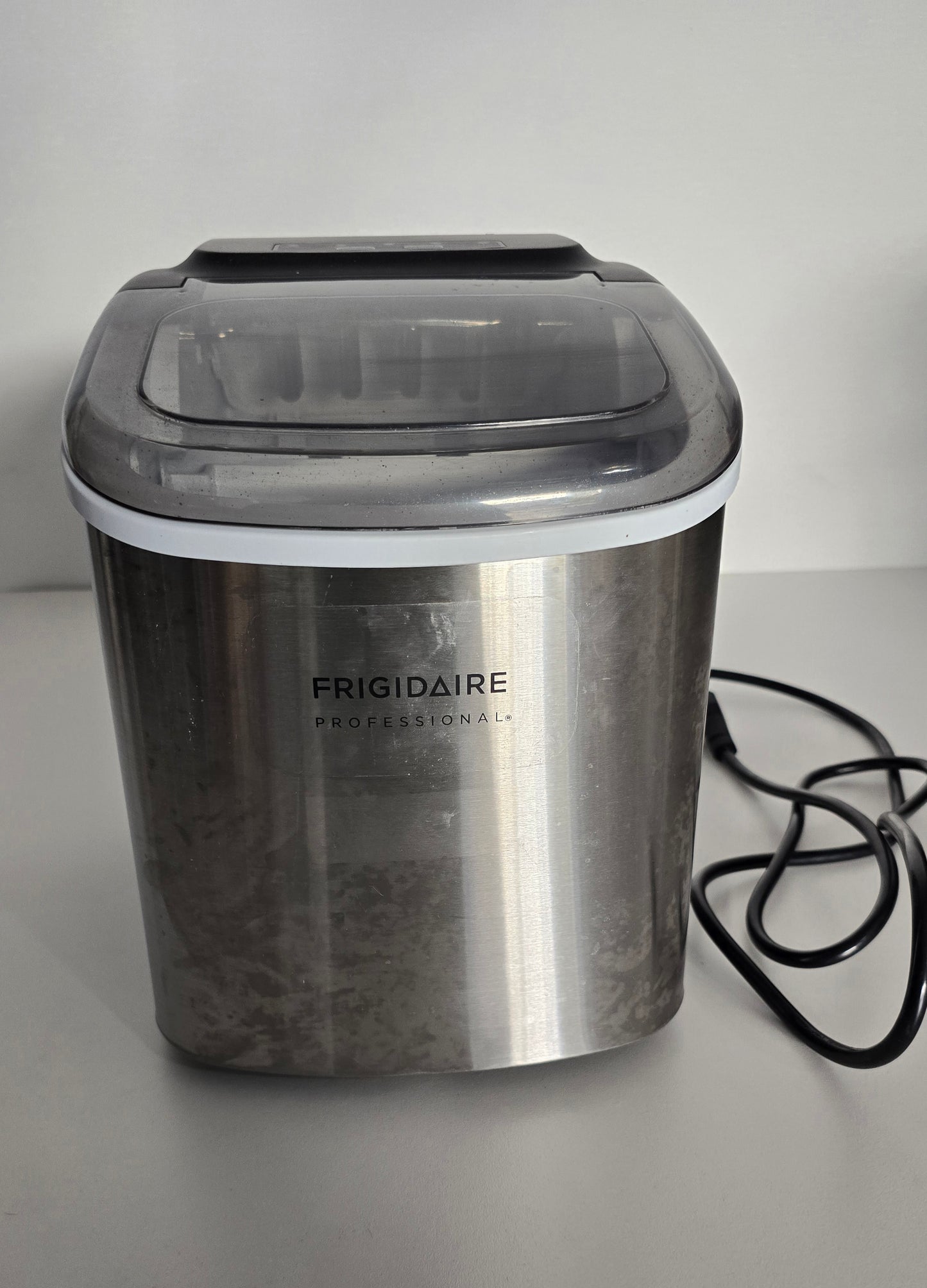 frigidaire professional ice maker fxic151-ss | countertop stainless steel
