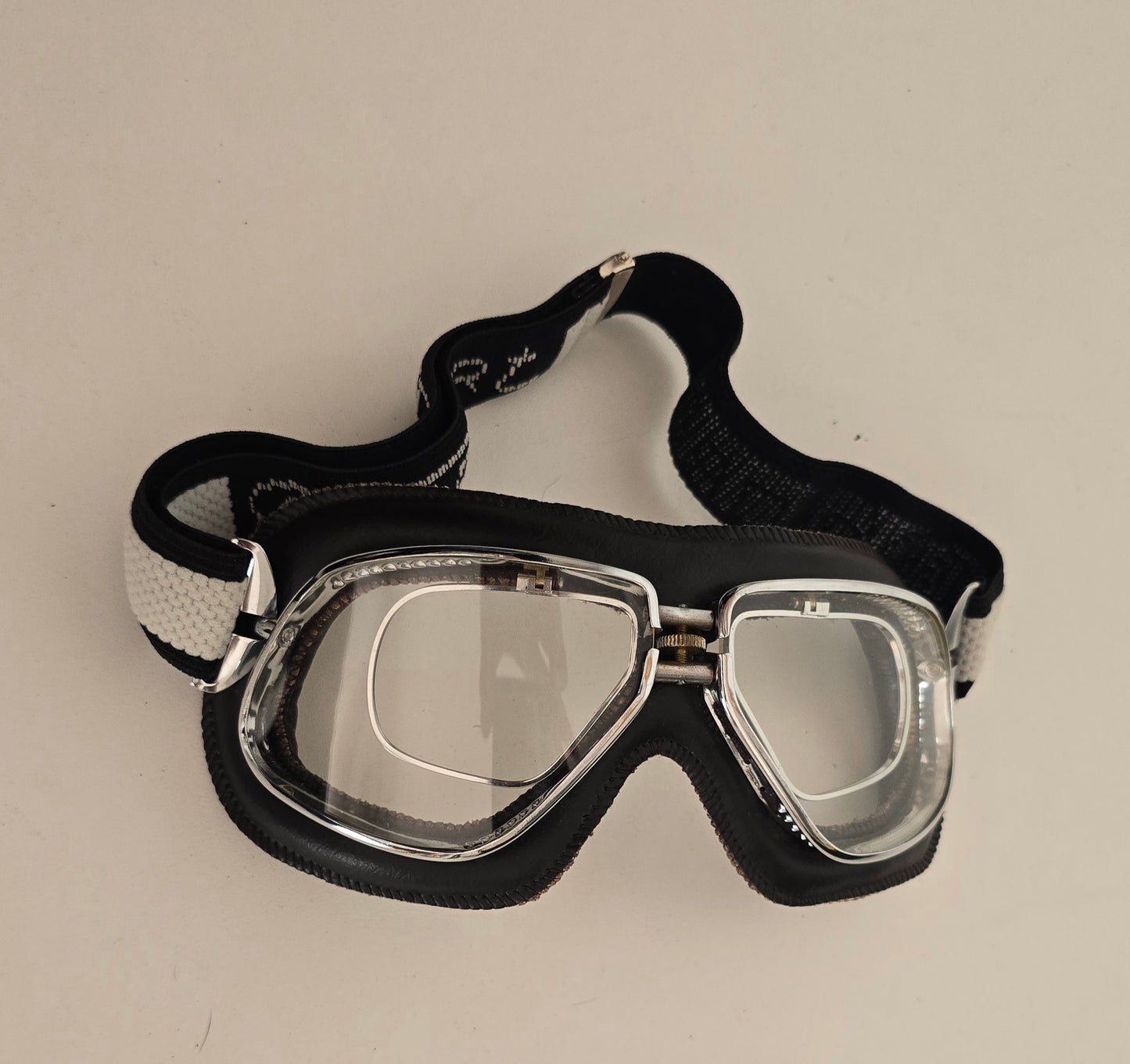 vintage motorcycle goggles – black leather padding & chrome frame