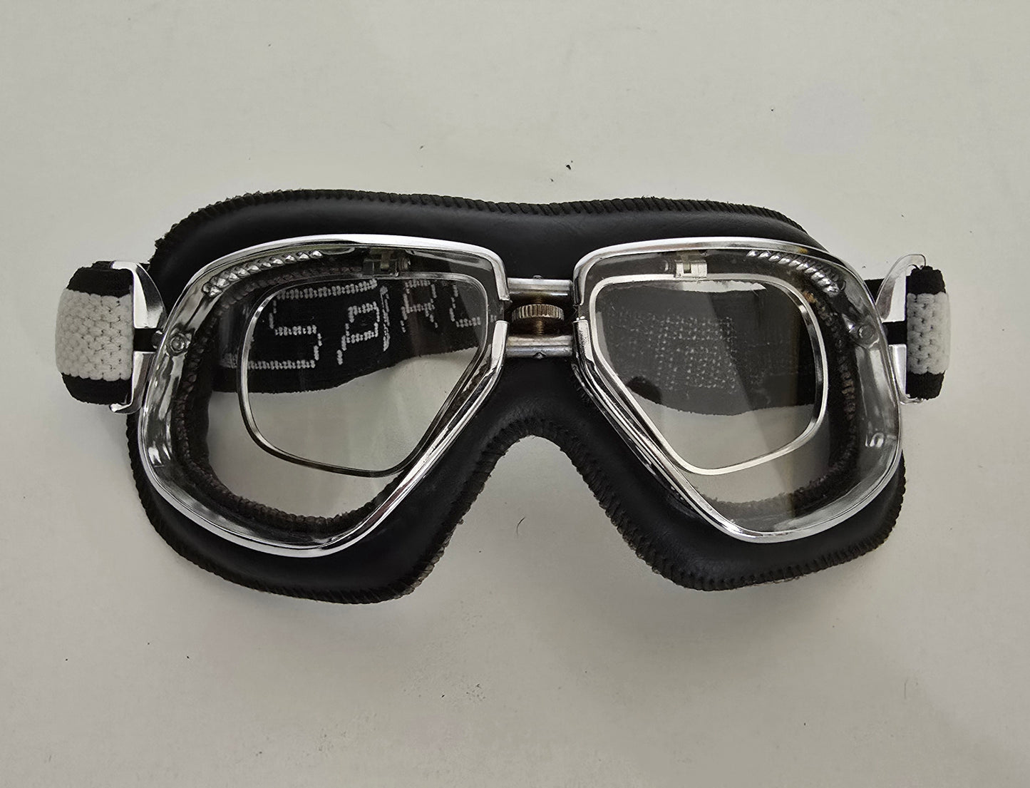vintage motorcycle goggles – black leather padding & chrome frame